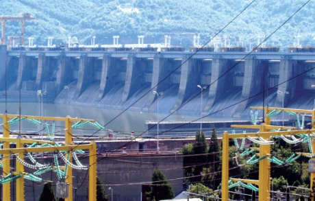 Compania Hidroelectrica are prevăzute investiţii pentru 2012 mai mari decât în 2011