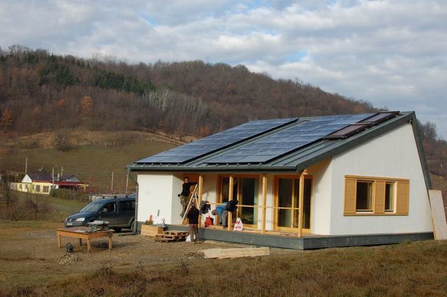 Prima casa care produce mai multa energie decat consuma in Bacau