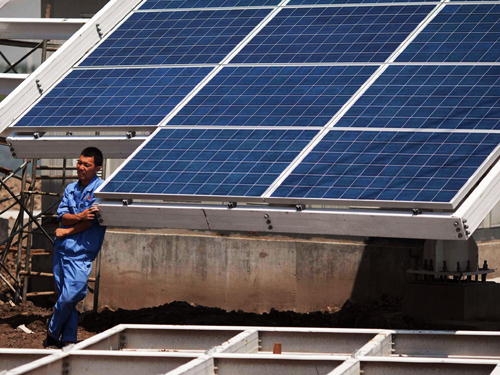 China taxează polisiliciul cristalin american panouri solare fotovoltaice