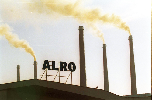 Valoarea taxei pentru energia regenerabilă, triplată în ultimii doi ani alro_slatina