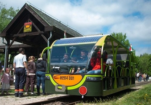 Tramvai alimentat solar într-o rezervație naturală din Ungaria vehicule electrice