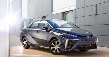 Toyota își propune să elimine aproape toate vehiculele pe benzină până în 2050 Toyota Mirai