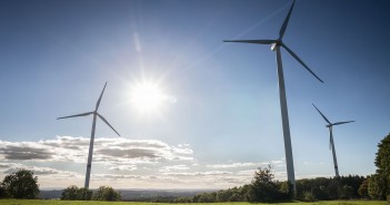 Producție record de energie eoliană în România. Țara noastră, lider în Europa la acest capitol energie eoliana si solara