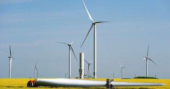 Energia eoliană devansează cărbunele, fiind a doua sursă de electricitate a Uniunii Europene