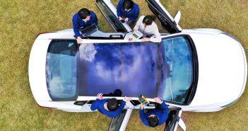 Doi producători auto introduc tehnologia panourilor solare pe anumite mașini