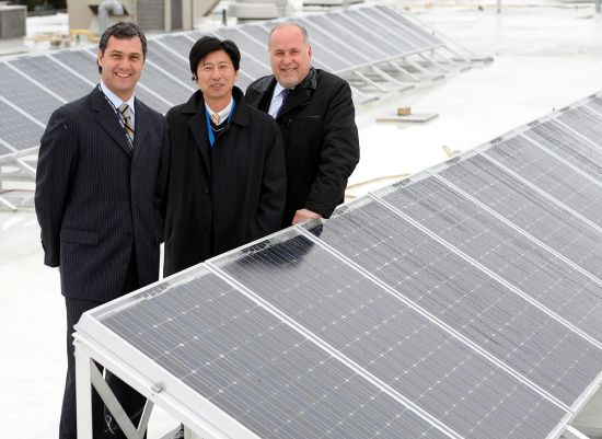 celule_fotovoltaice_sanyo_fata_verso_solar-magazin.ro.jpg celule_fotovoltaice_sanyo_fata_verso_solar-magazin.ro.jpg