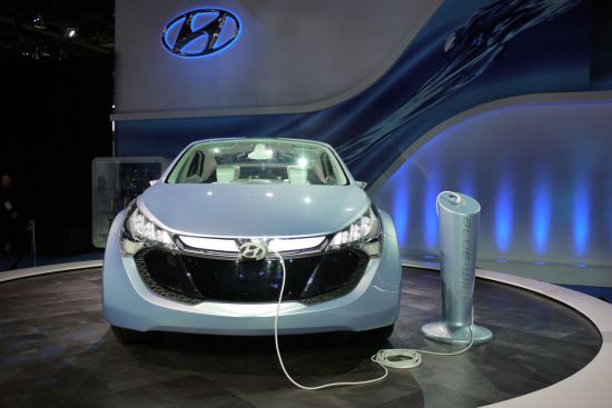 hyundai_sonata_3_solar-magazin.ro.jpg hyundai_sonata_3_solar-magazin.ro.jpg