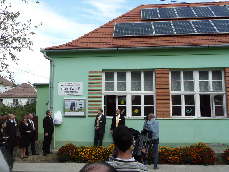 panouri_fotovoltaice_si_panouri_termice_la_sighisoara.jpg