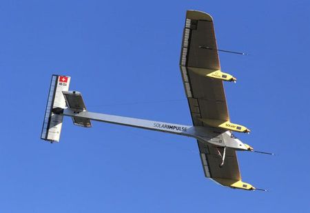 solar_impulse_primul_zbor_international2.jpg