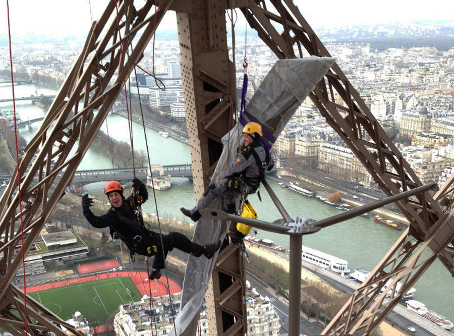 turbine eoliene pe Turnul Eiffel