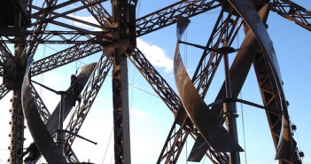 turbine eoliene pe Turnul Eiffel