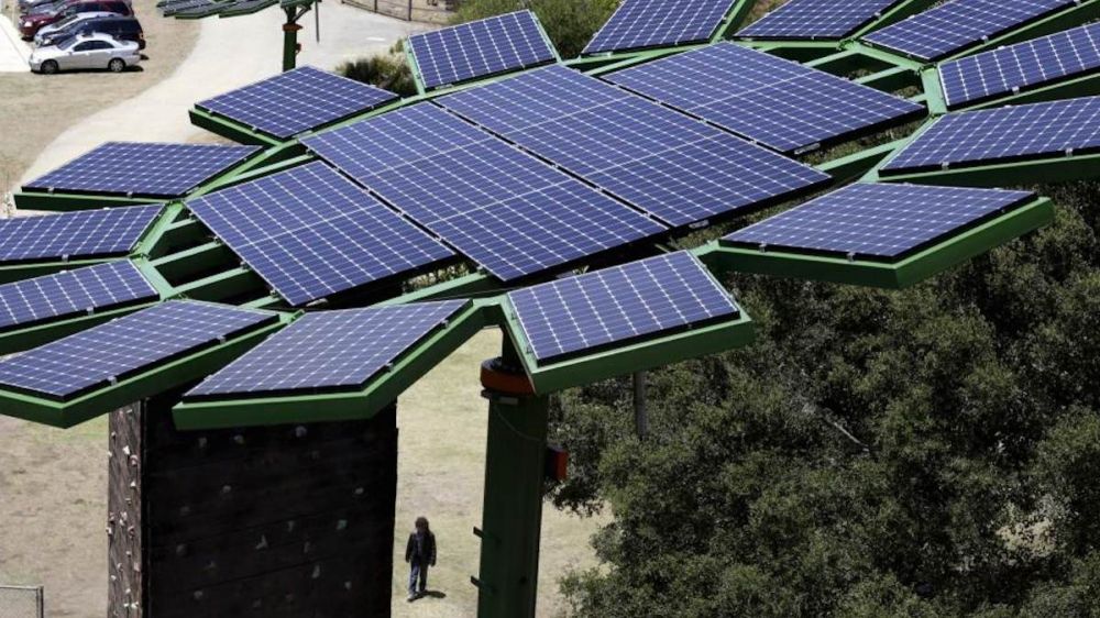 panouri solare in forma de floare