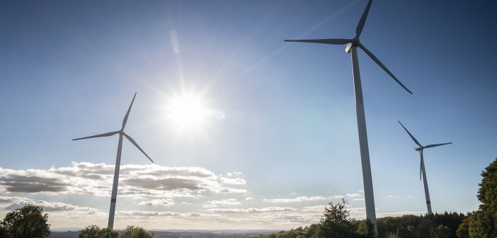 energie eoliana si solara