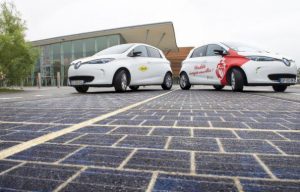 panouri-fotovoltaice-montate-pe-asfalt