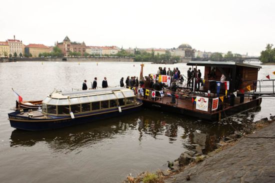 barca_solara5_solar-magazin.ro.jpg barca_solara5_solar-magazin.ro.jpg