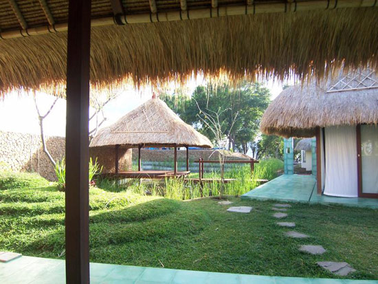 insula_bali_sat_ecologic_2_solar-magazin.ro.jpg