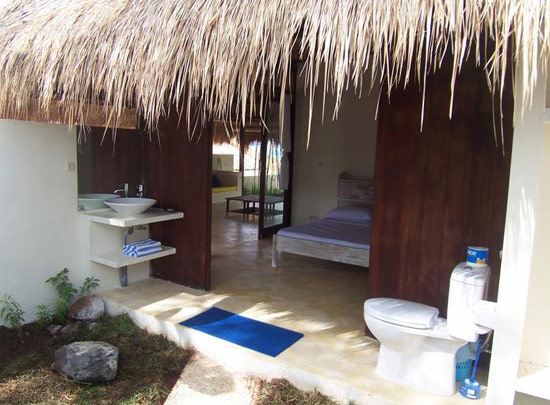 insula_bali_sat_ecologic_5_solar-magazin.ro.jpg
