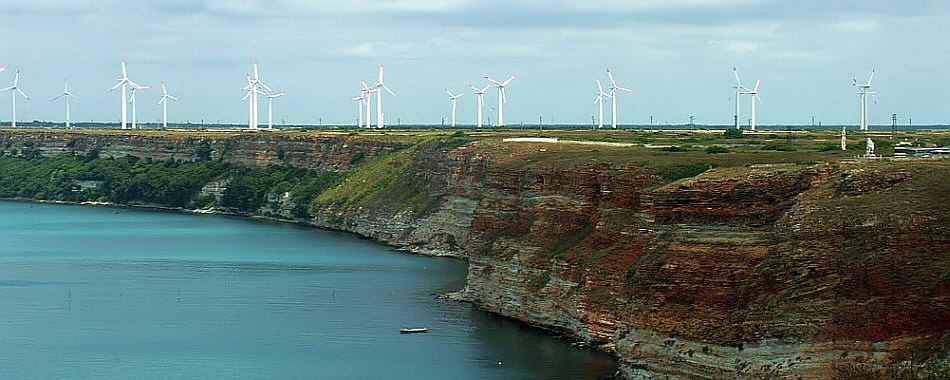 turbine_eoliene_la_marea_neagra.jpg